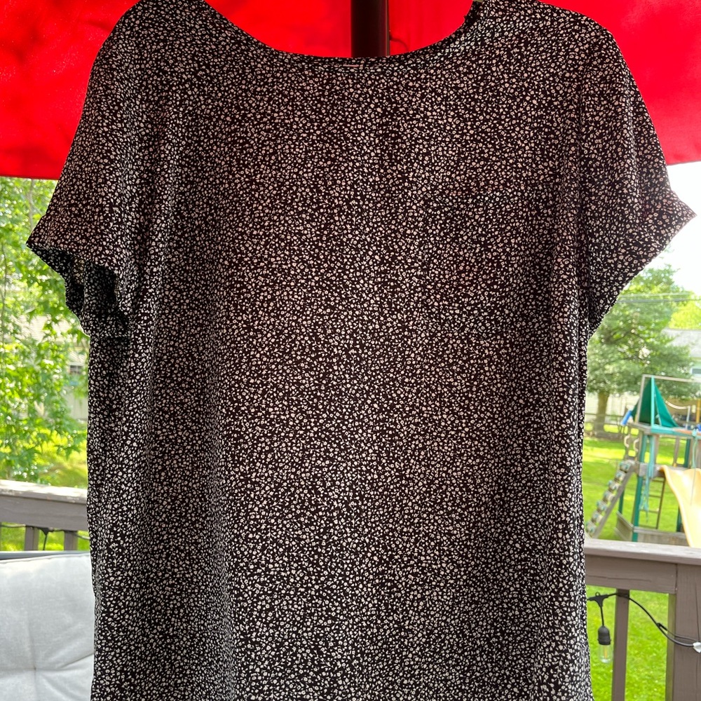 Lauren Conrad Black And White Floral Short Sleeve Blouse